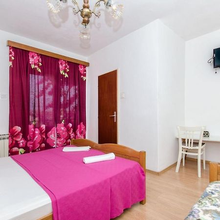 Apartment And Rooms Ivan Makarska Ngoại thất bức ảnh