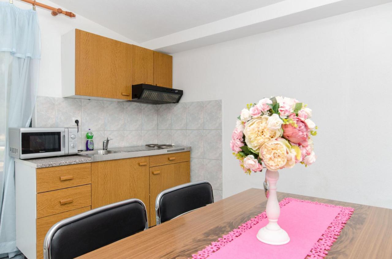 Apartment And Rooms Ivan Makarska Ngoại thất bức ảnh