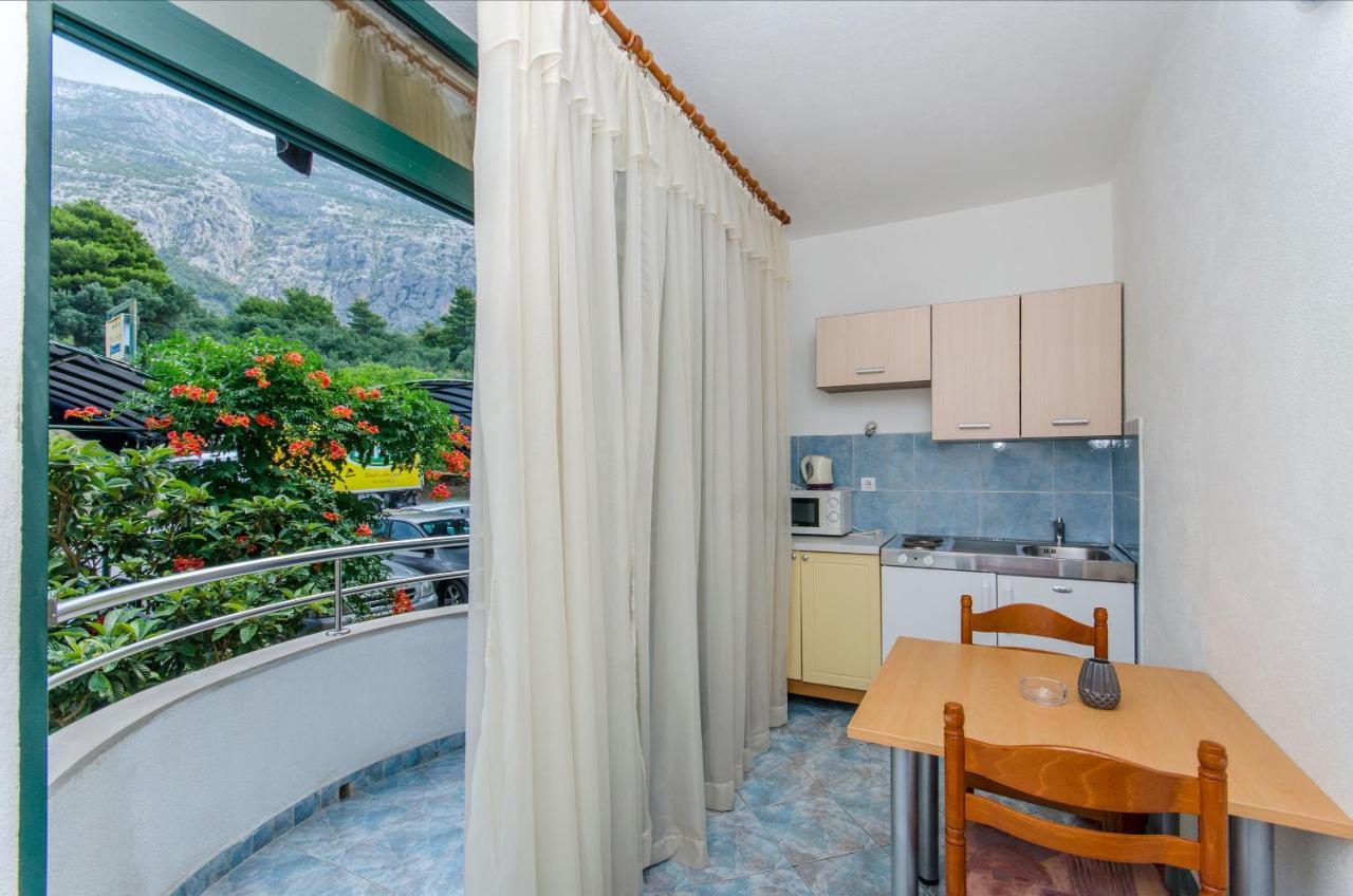 Apartment And Rooms Ivan Makarska Ngoại thất bức ảnh