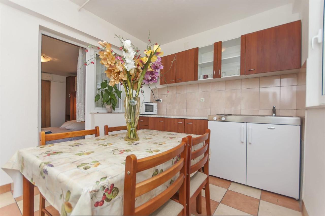 Apartment And Rooms Ivan Makarska Ngoại thất bức ảnh