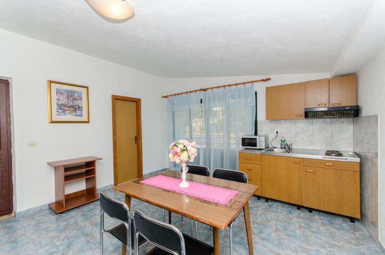 Apartment And Rooms Ivan Makarska Ngoại thất bức ảnh